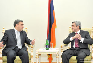 Саакашвили пригласил Сержа Саргсяна в Грузию