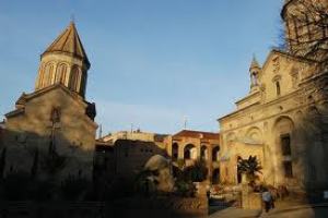 «Eurasianet.org»: Антиармянский подтекст в конфликте между церковью и государством