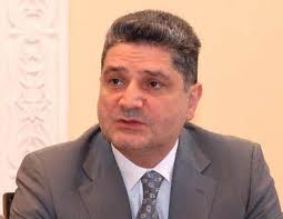 Премьер Армении поздравил Бидзину Иванишвили и пригласил в Армению