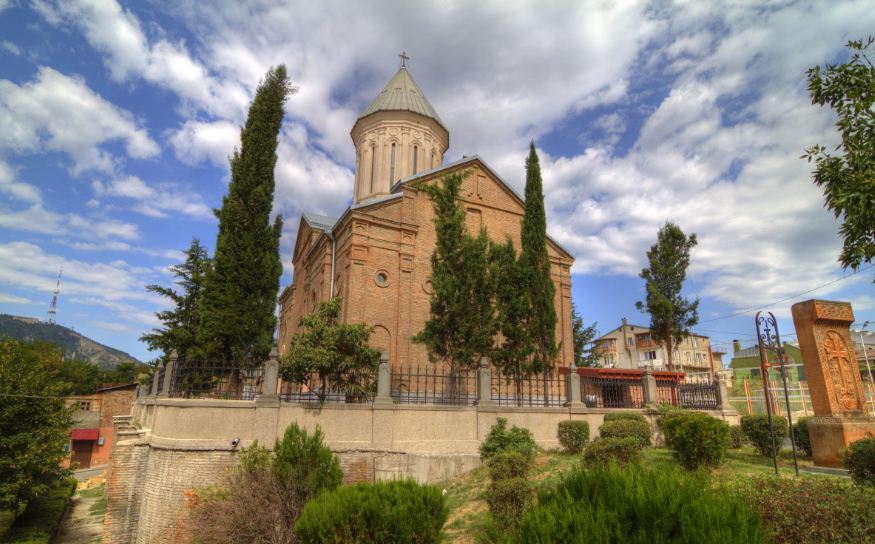 В Тбилиси обсудили проблемы епархии Армянской апостольской церкви