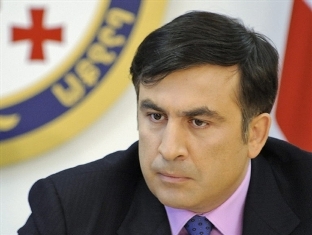 Саакашвили считает визит Католикоса всех армян в Грузию историческим событием