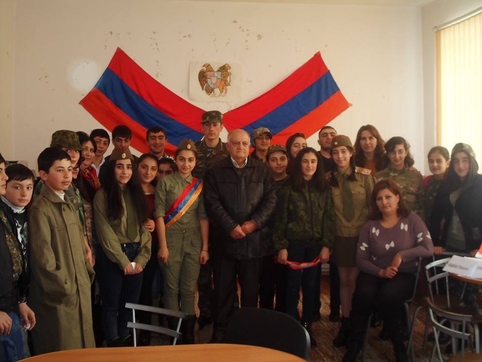 В молодежном центре Ахалкалаки отметили 24-ю годовщину Армянской армии
