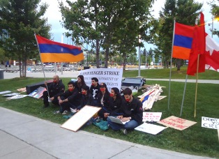 Армянская община Торонто провела демонстрацию перед турецким консульством